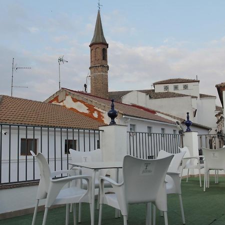 Arjona Hospedium Dlj Hostal Tematico Desde La Juderia מראה חיצוני תמונה