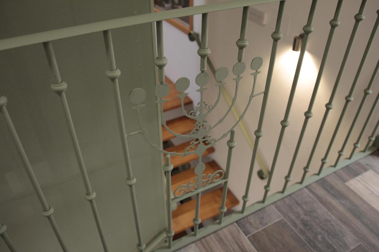 Arjona Hospedium Dlj Hostal Tematico Desde La Juderia מראה חיצוני תמונה