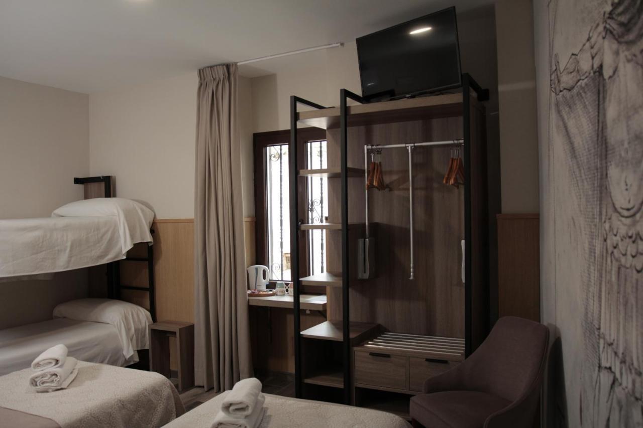 Arjona Hospedium Dlj Hostal Tematico Desde La Juderia מראה חיצוני תמונה